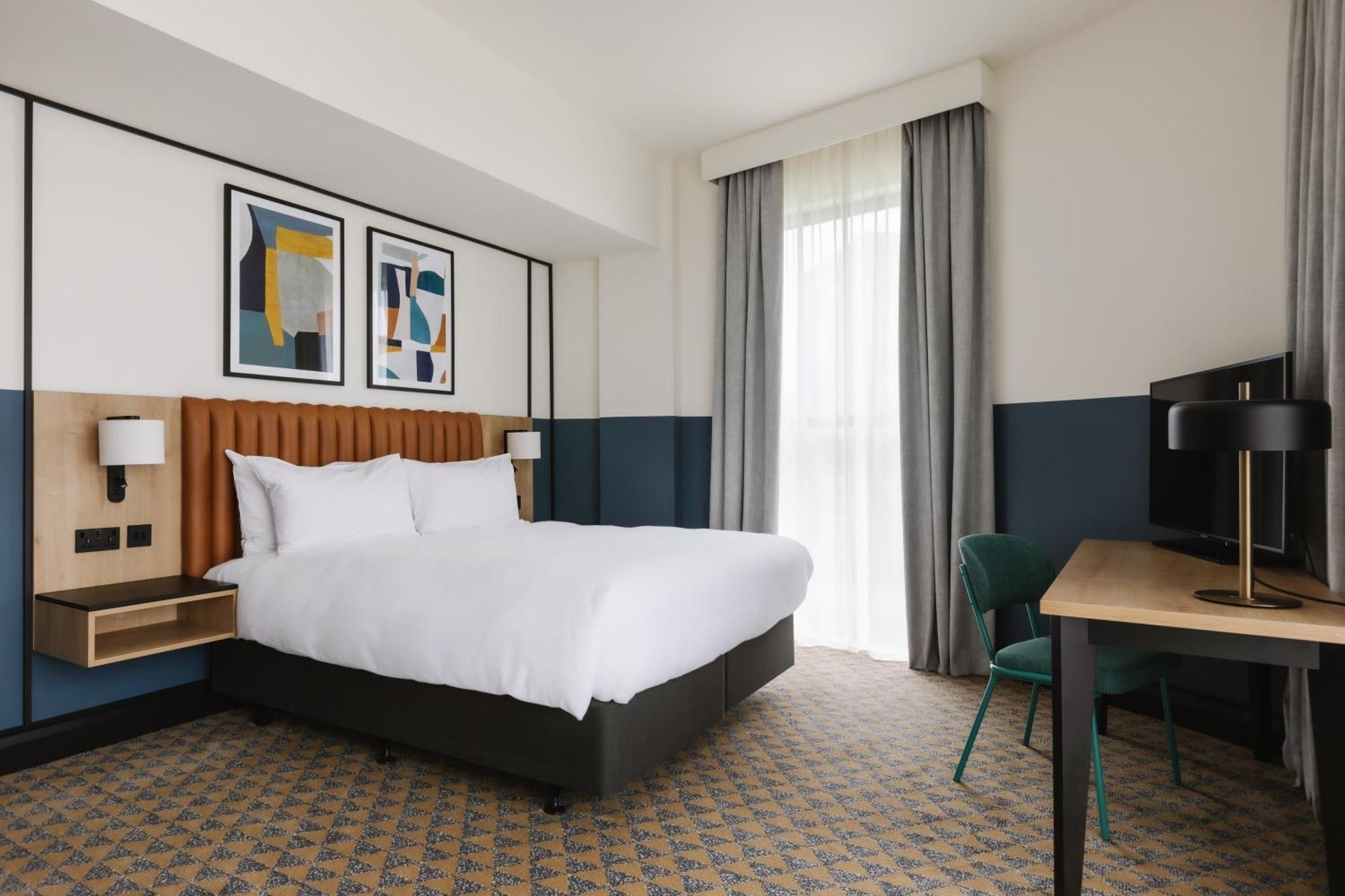 Voco Belfast By Ihg Hotel Exterior photo