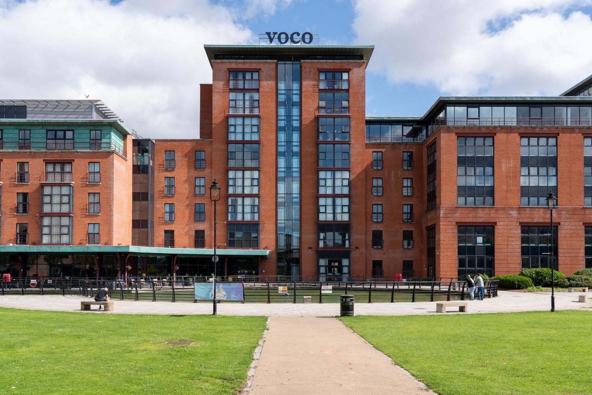 Voco Belfast By Ihg Hotel Exterior photo