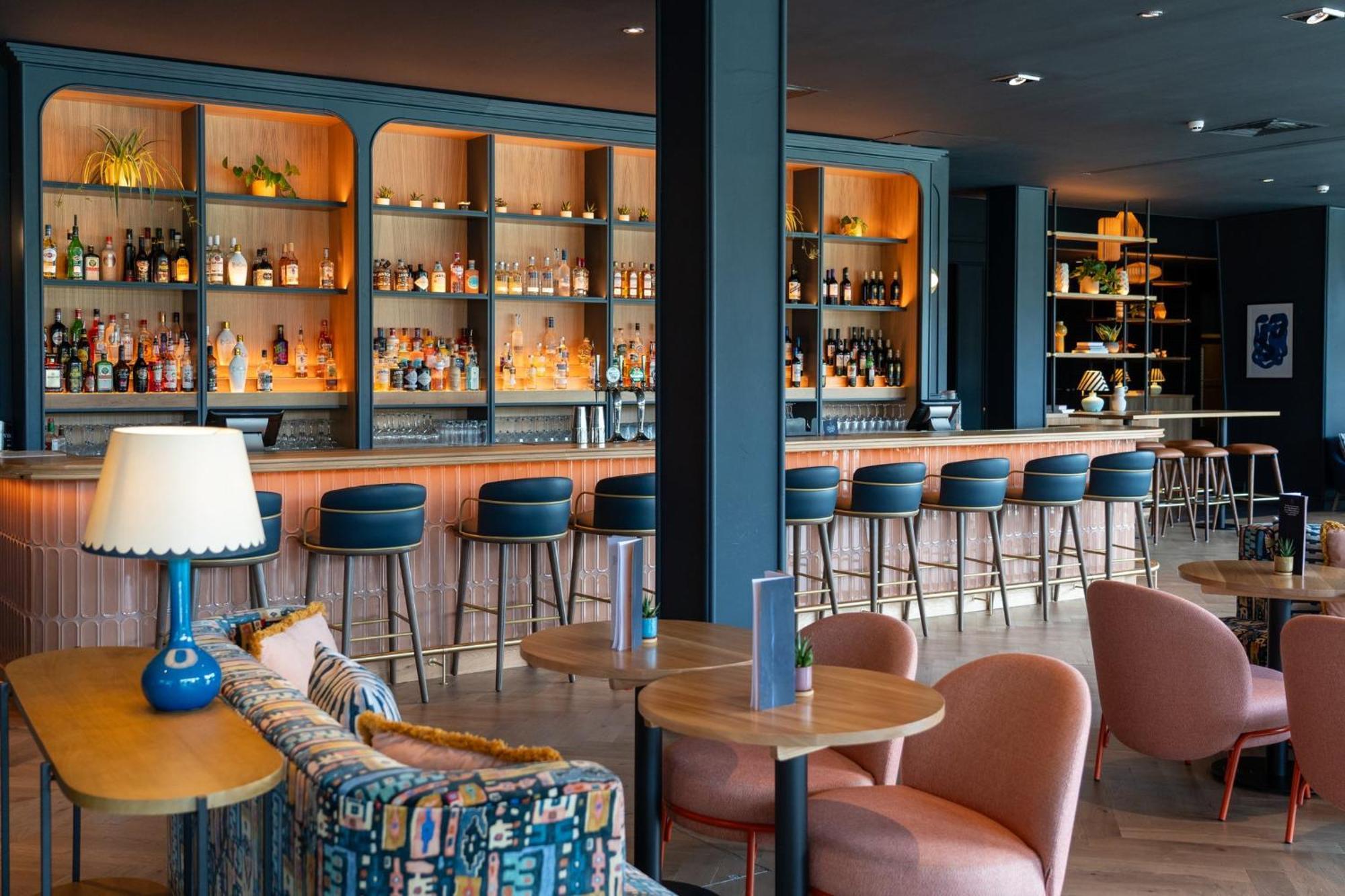 Voco Belfast By Ihg Hotel Exterior photo