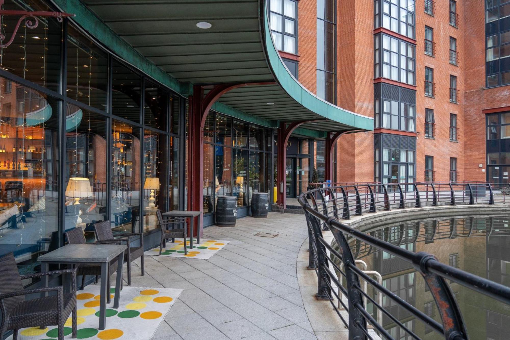 Voco Belfast By Ihg Hotel Exterior photo